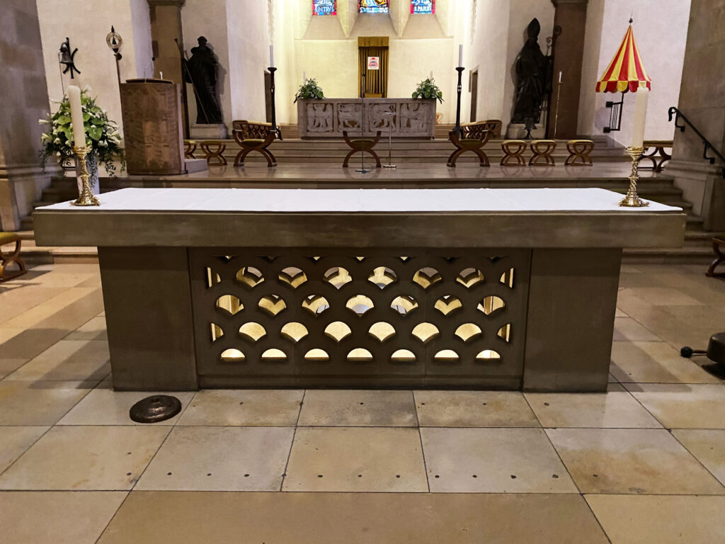 Confessioaltar 2a